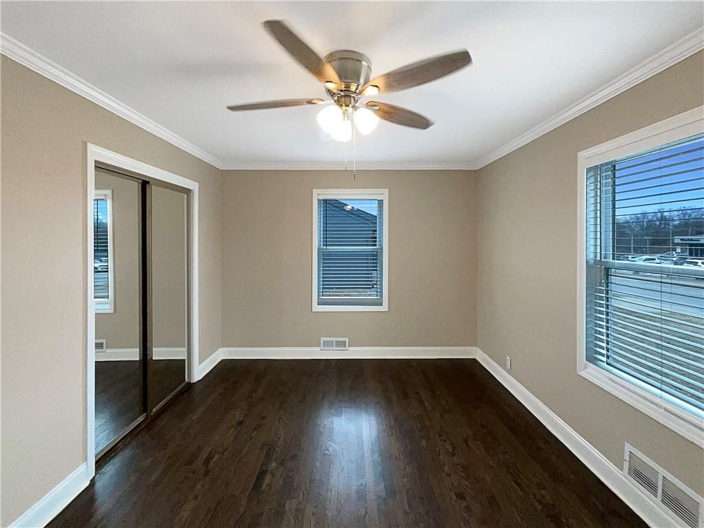 300 NE 57th Street — photo 14