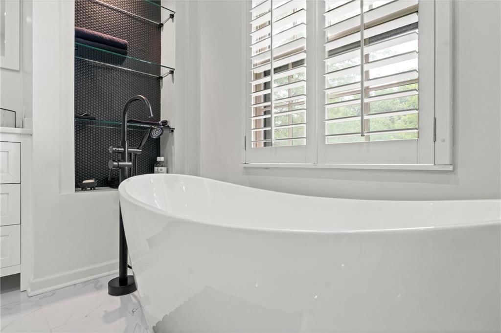 6104 NE Fairview Road — photo 36