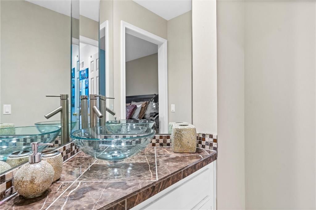6104 NE Fairview Road — photo 47
