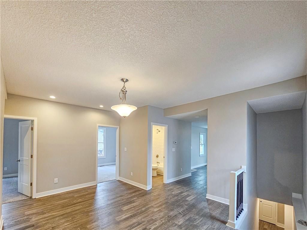 805 S Main Street — photo 10