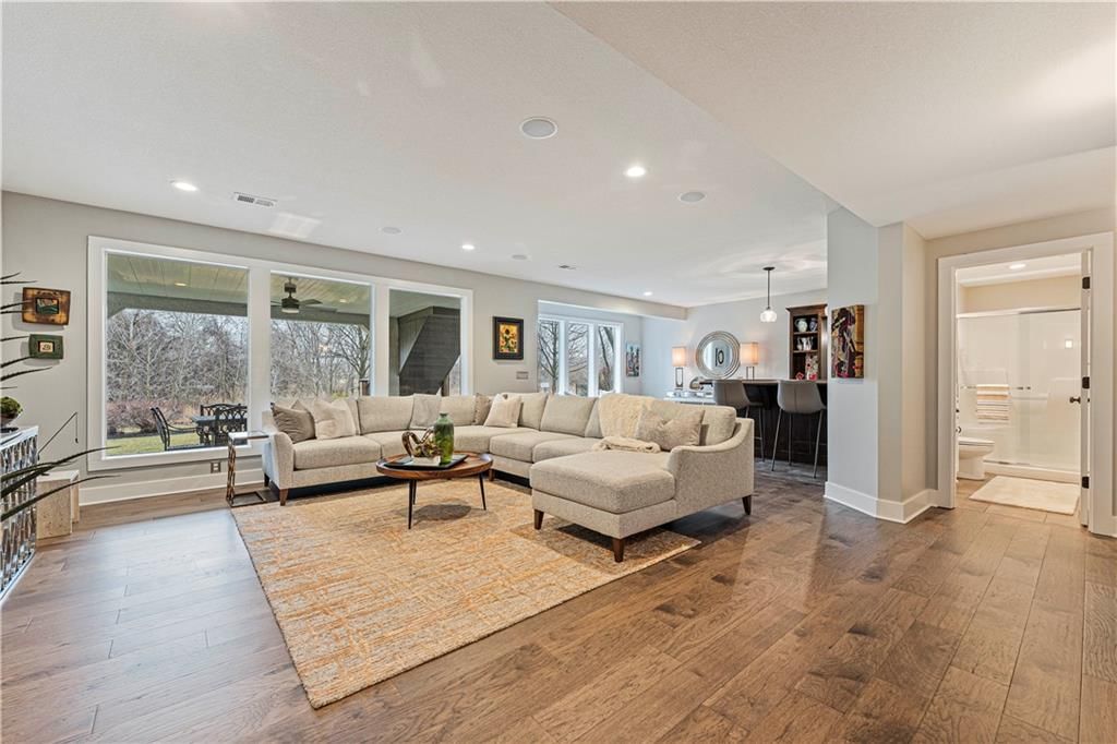 16616 Lucille Street — photo 37