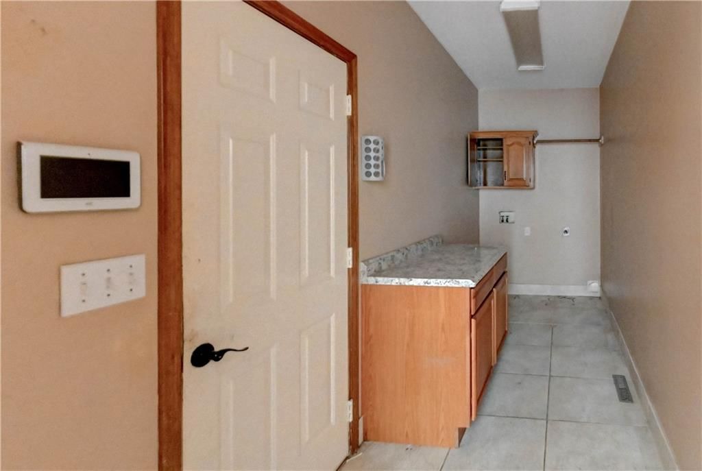 14343 W 142 Terrace — photo 11