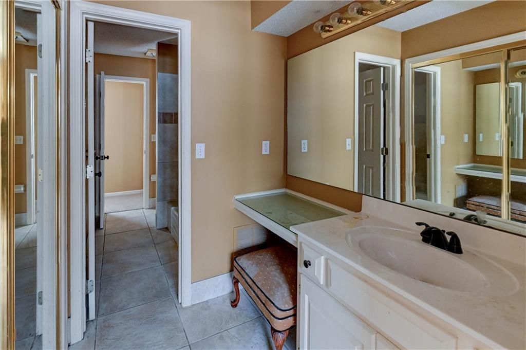 14343 W 142 Terrace — photo 35