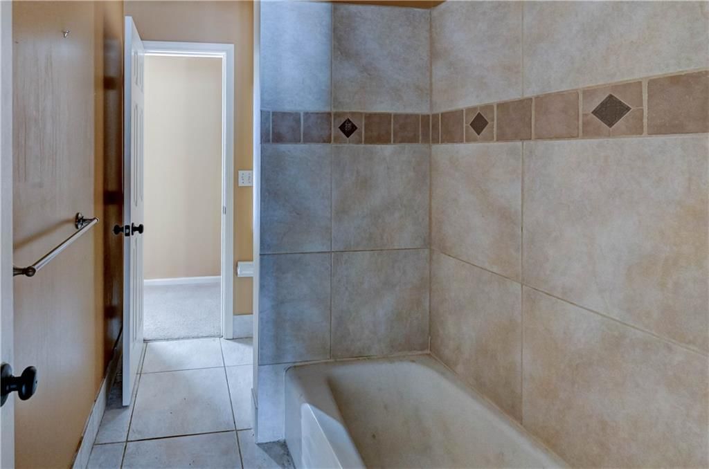 14343 W 142 Terrace — photo 36