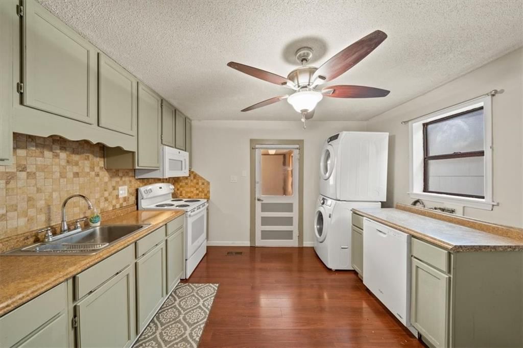 924 Osage Street — photo 12