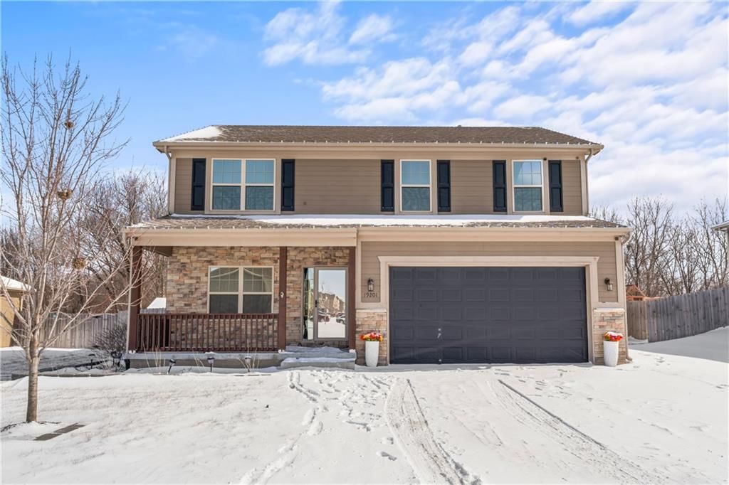 19201 NE Switchgrass Drive — photo 2