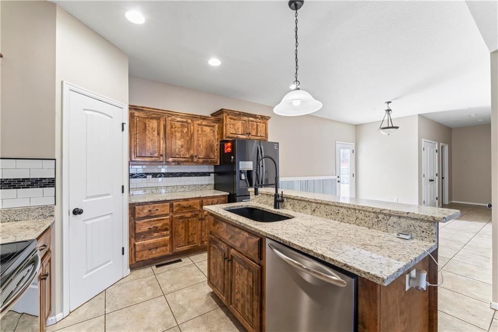 19201 NE Switchgrass Drive — photo 12