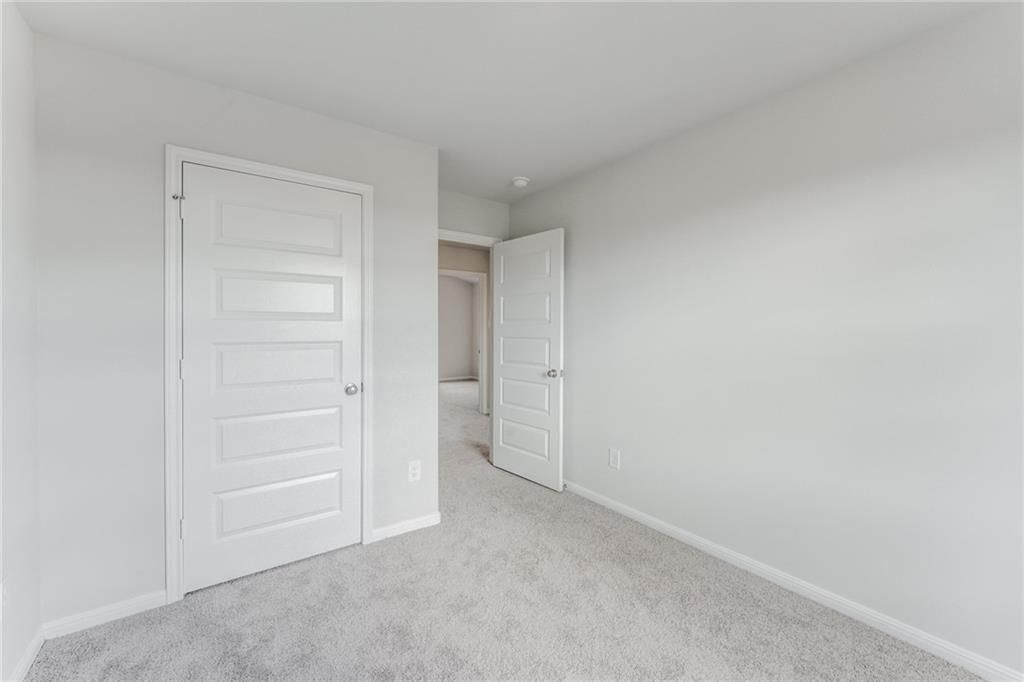 1709 E 41st Street — photo 12