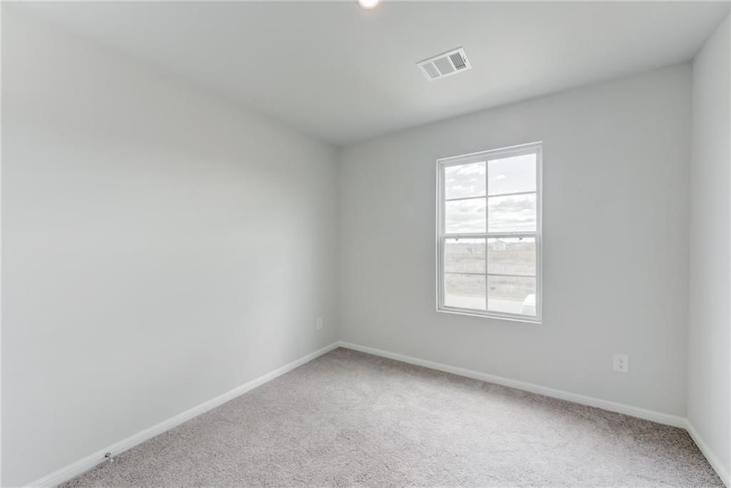 1709 E 41st Street — photo 13
