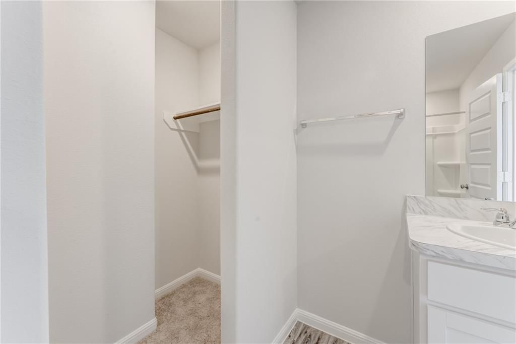 1709 E 41st Street — photo 22