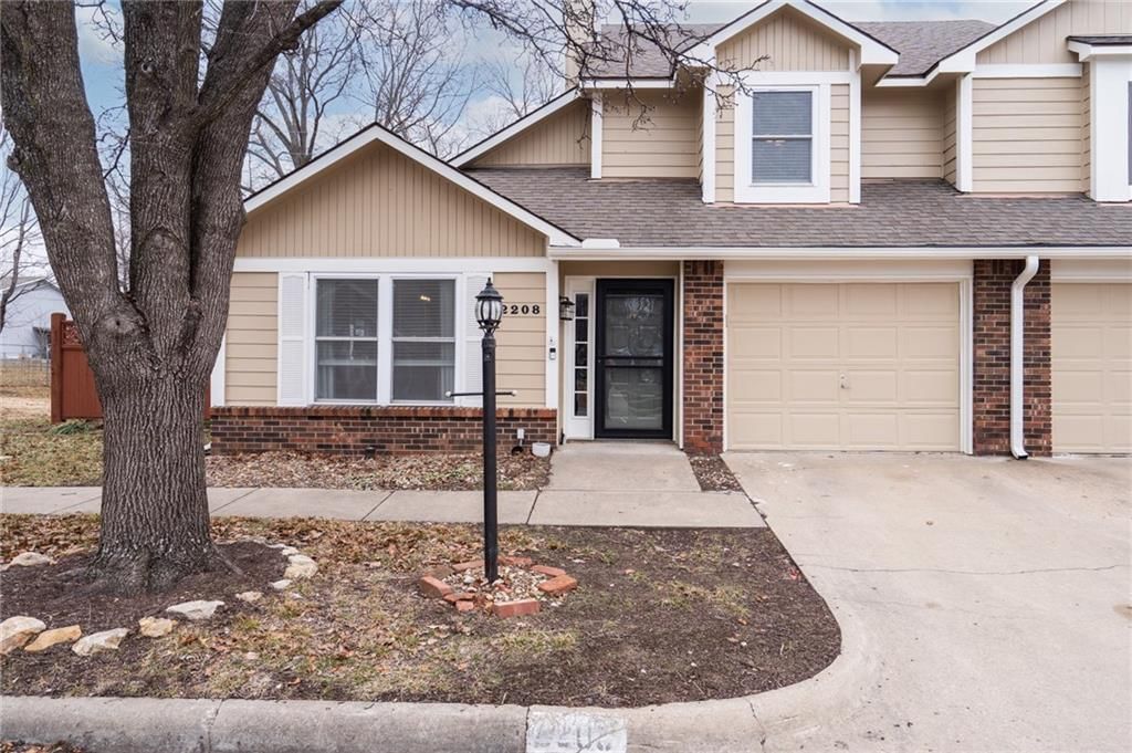 2208 Breckenridge Drive — photo 3