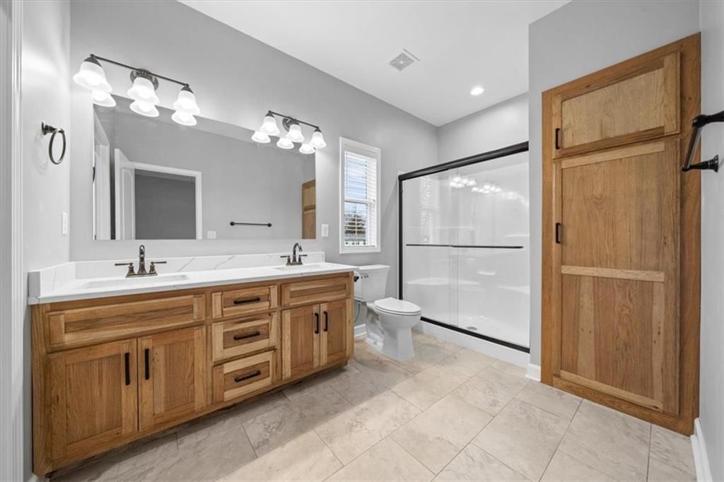 301 S Jefferson Street — photo 17