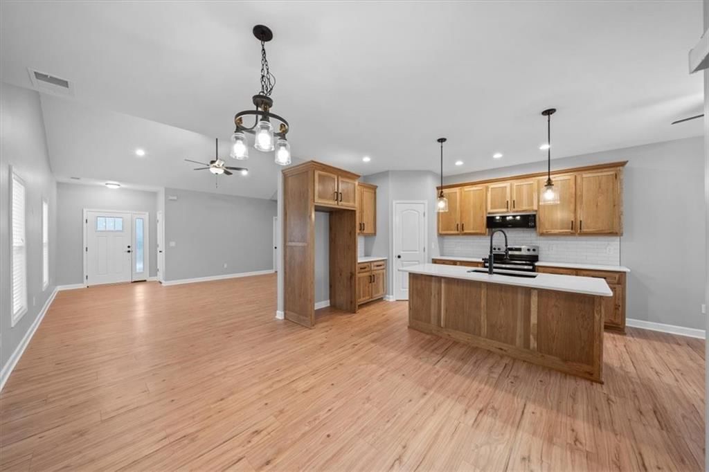 301 S Jefferson Street — photo 7