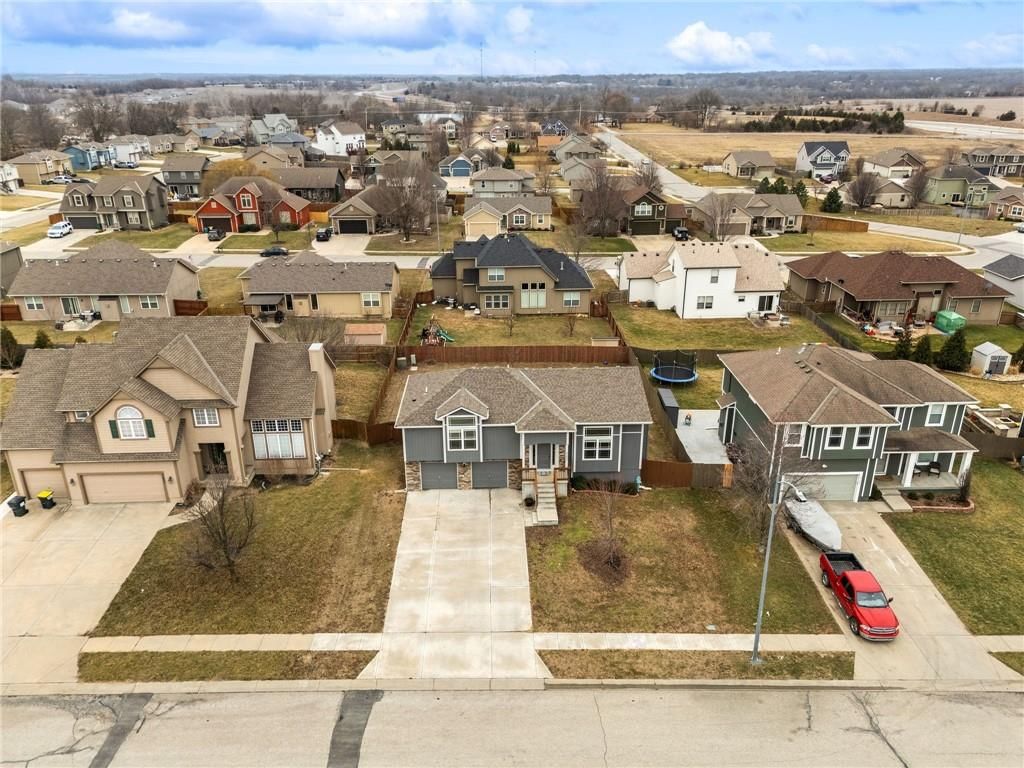 21631 Johnson Street — photo 34