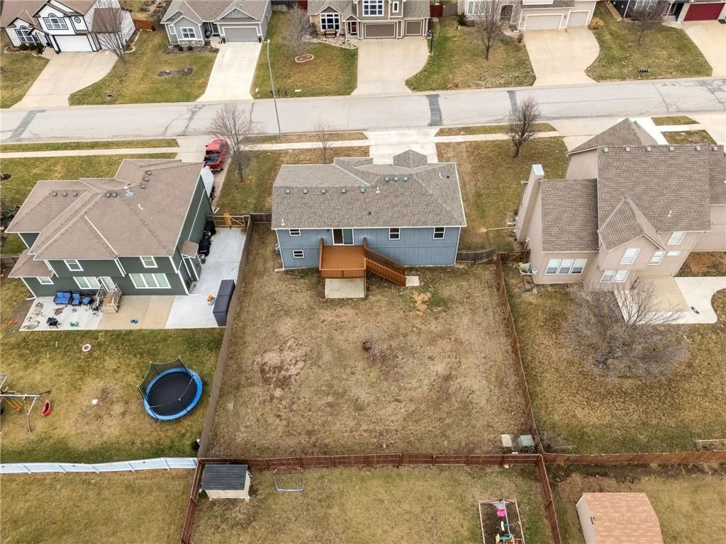 21631 Johnson Street — photo 36