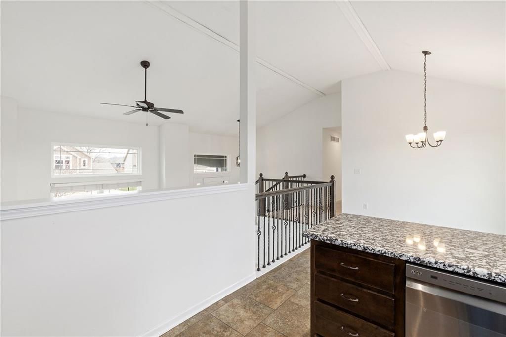 21631 Johnson Street — photo 8