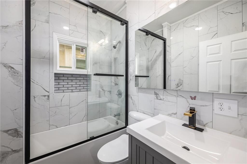 810 Monroe Avenue — photo 17