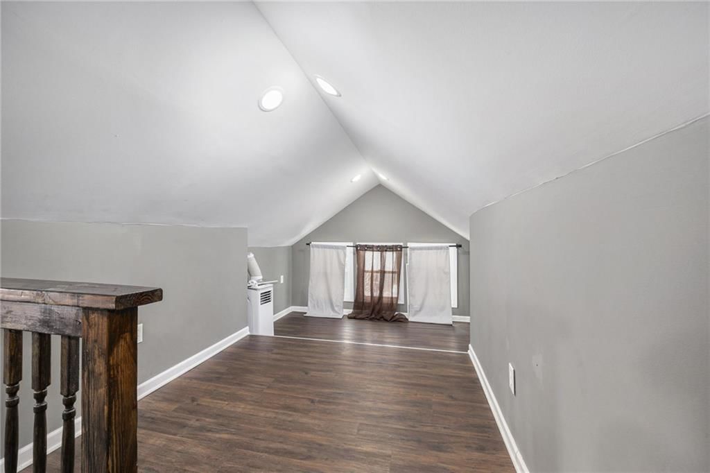 810 Monroe Avenue — photo 23