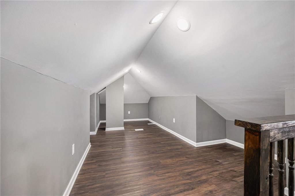 810 Monroe Avenue — photo 24