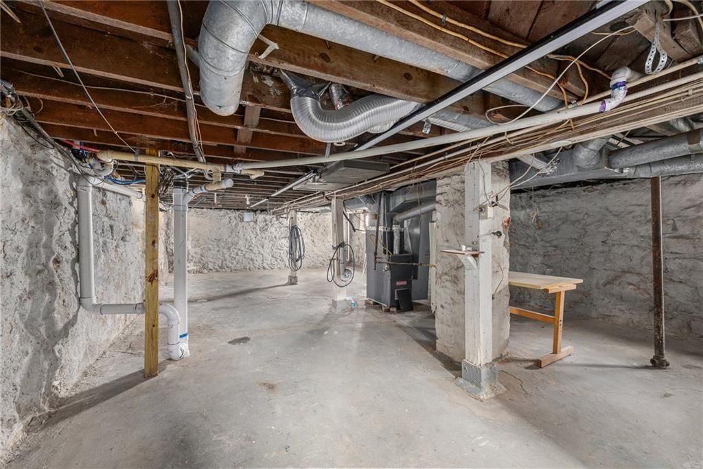 810 Monroe Avenue — photo 26