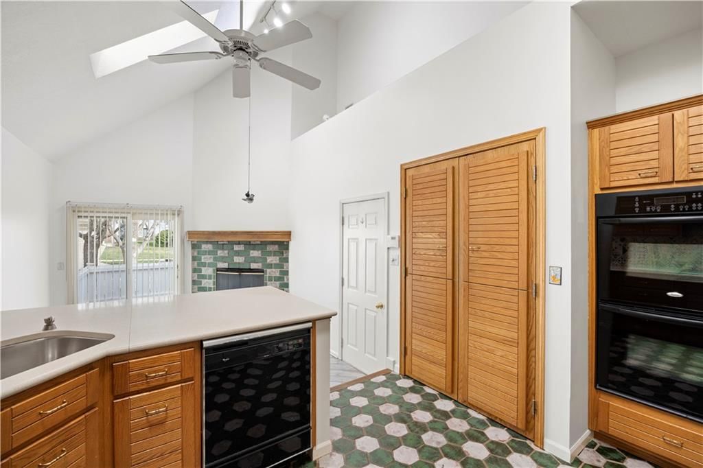 13767 Pembroke Circle — photo 12