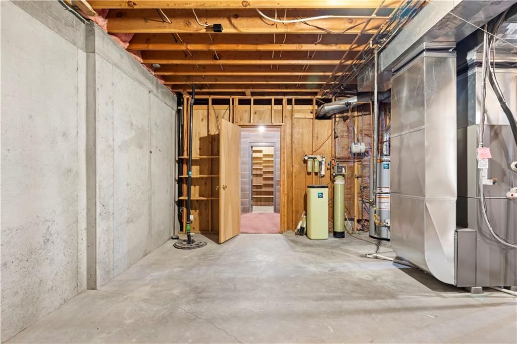 13767 Pembroke Circle — photo 34