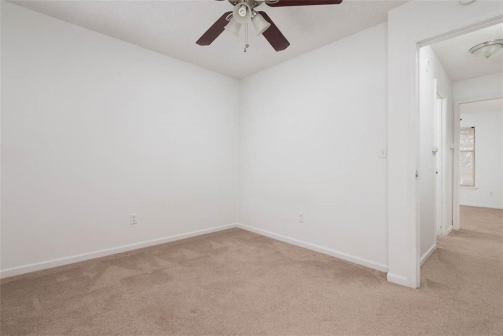 219 NW Barr Road — photo 16