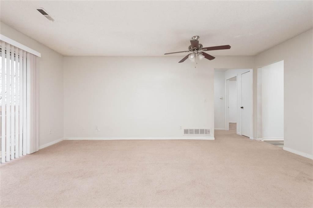 219 NW Barr Road — photo 10