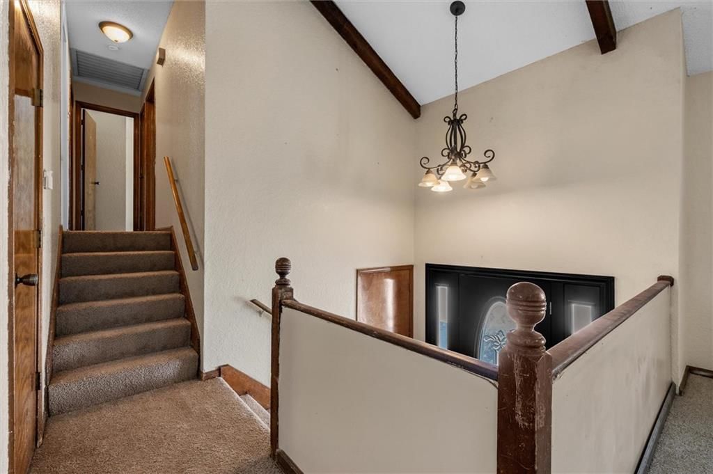105 Ravenwood Drive — photo 18