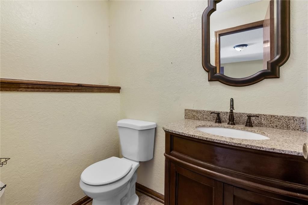 105 Ravenwood Drive — photo 32