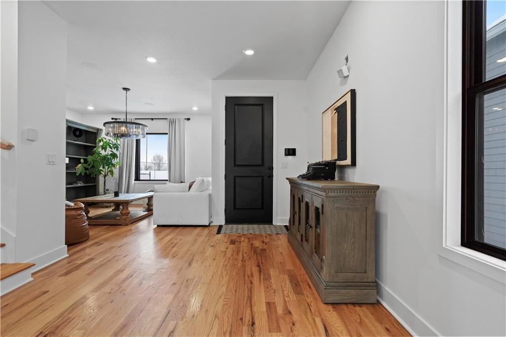2104 Holly Street — photo 8