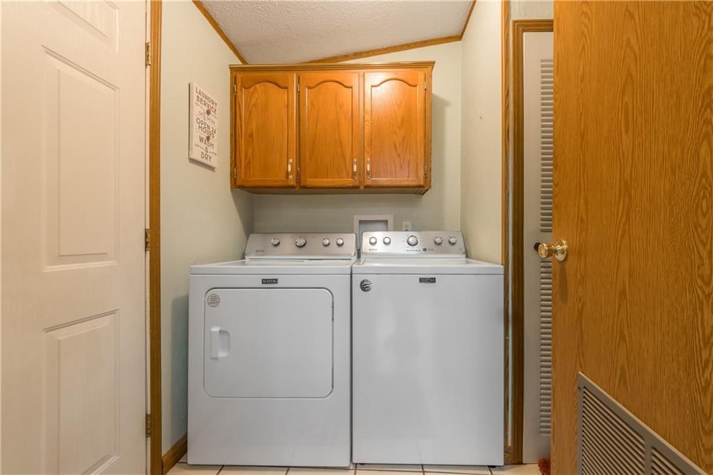 107 N Nebraska Street — photo 14