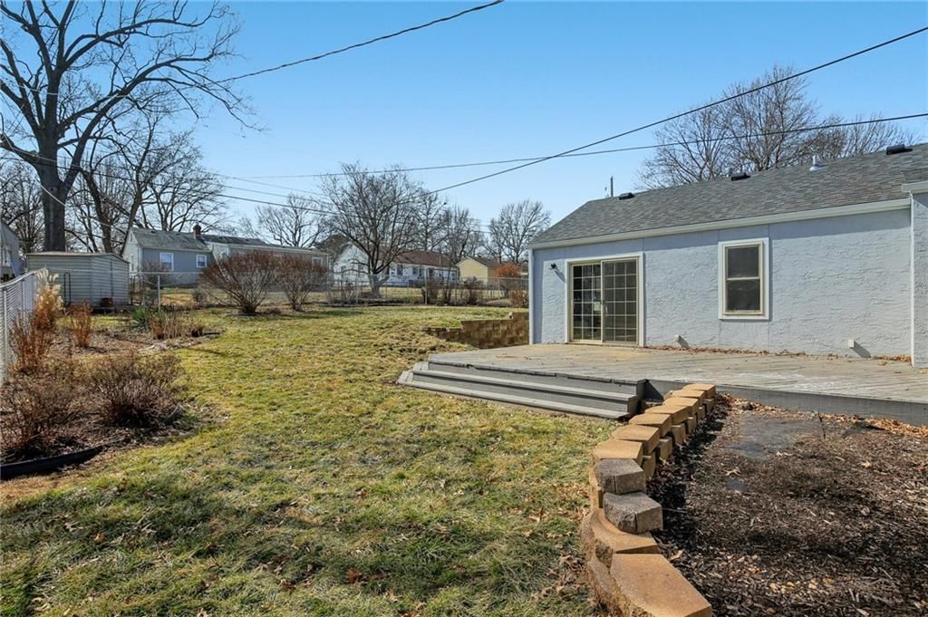 103 W Navajo Lane — photo 32