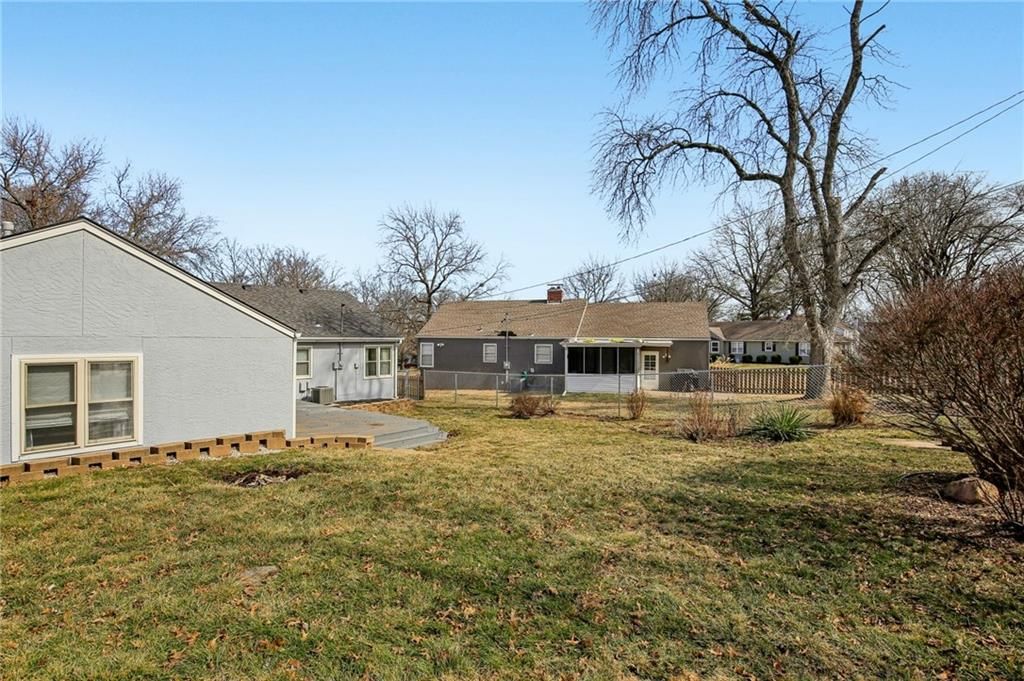 103 W Navajo Lane — photo 36