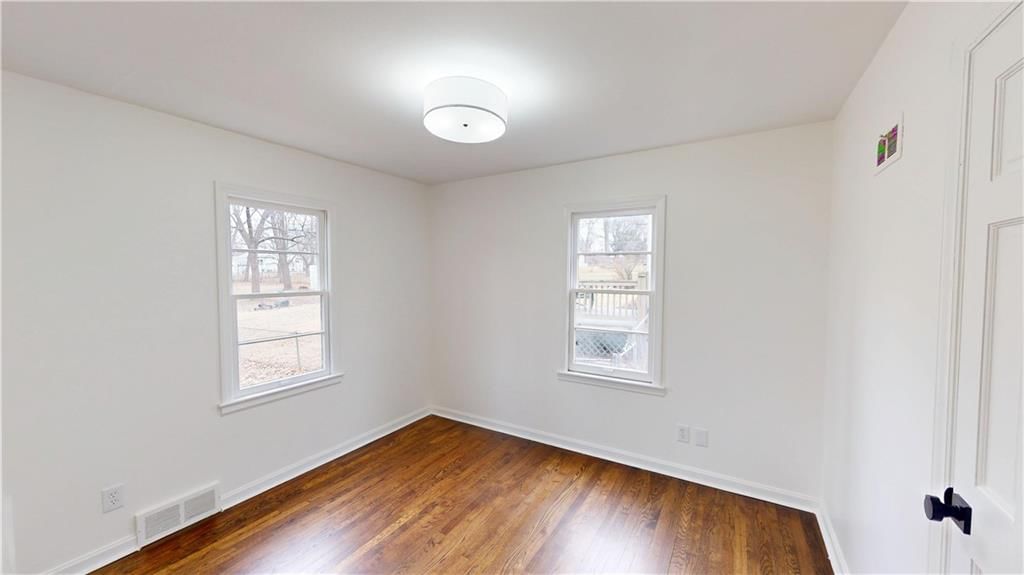 7409 Beverly Street — photo 10