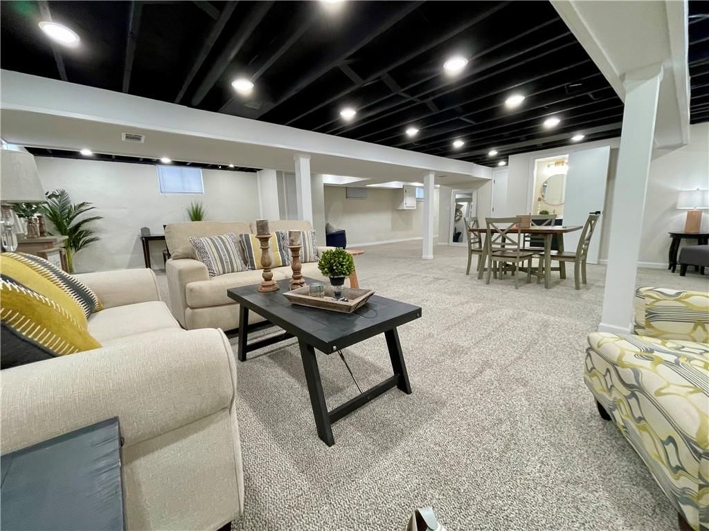 4022 S Forest Avenue — photo 33