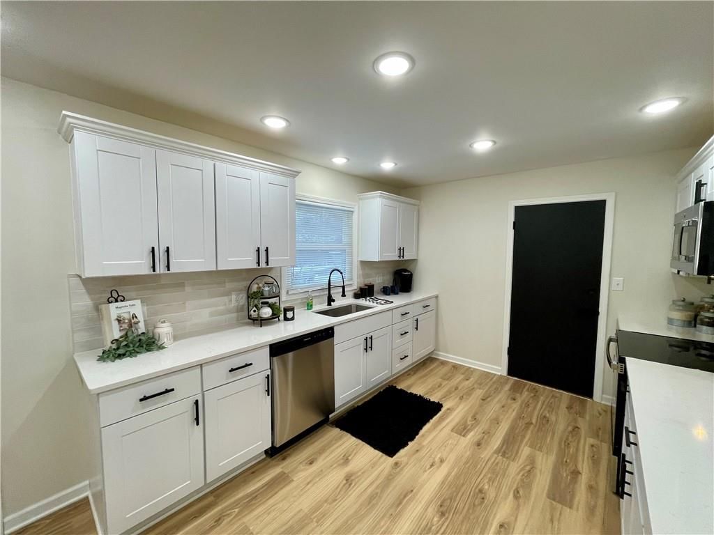 4022 S Forest Avenue — photo 10