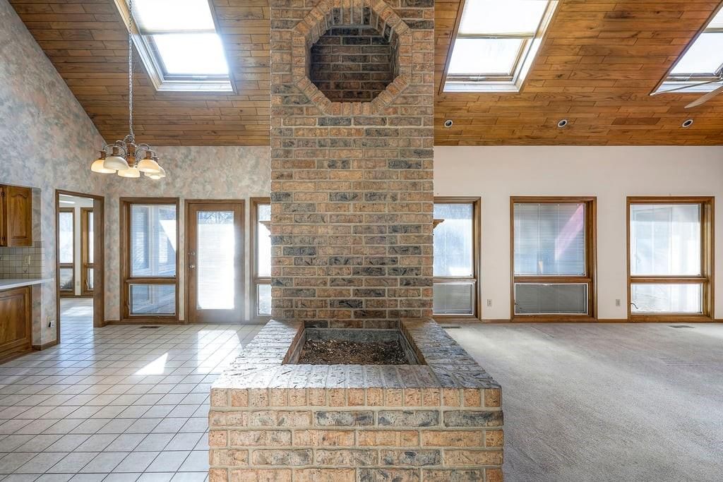 5013 W 112th Terrace — photo 14