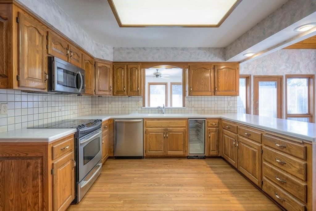 5013 W 112th Terrace — photo 23
