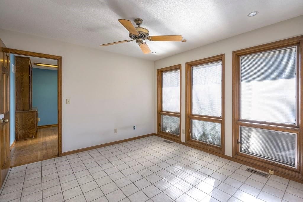 5013 W 112th Terrace — photo 26