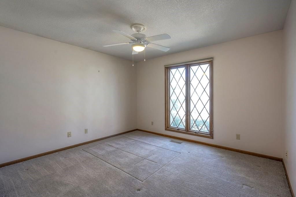 5013 W 112th Terrace — photo 36