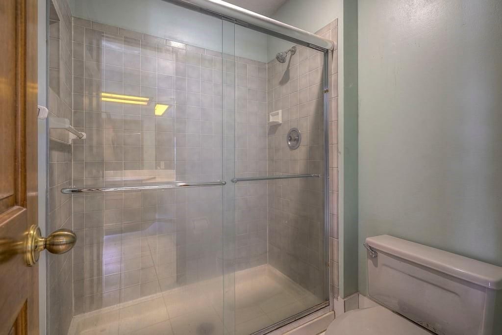 5013 W 112th Terrace — photo 42