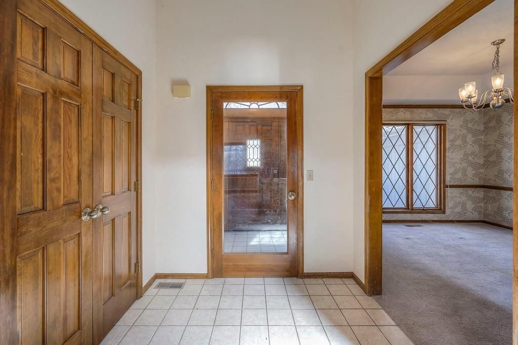 5013 W 112th Terrace — photo 7