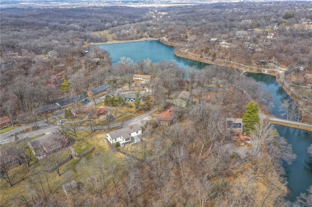 4847 Black Swan Drive — photo 33