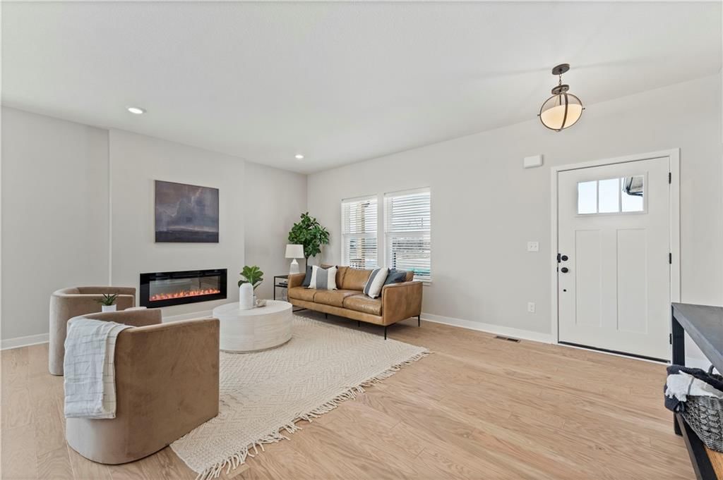 18833 Mahaffie Street — photo 7