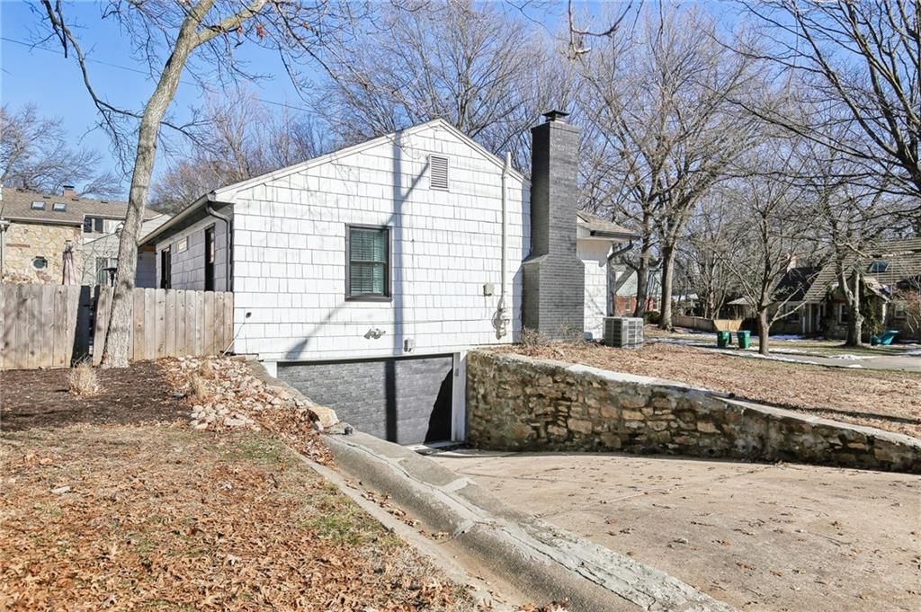 8132 High Drive — photo 36