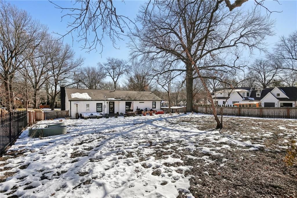8132 High Drive — photo 38