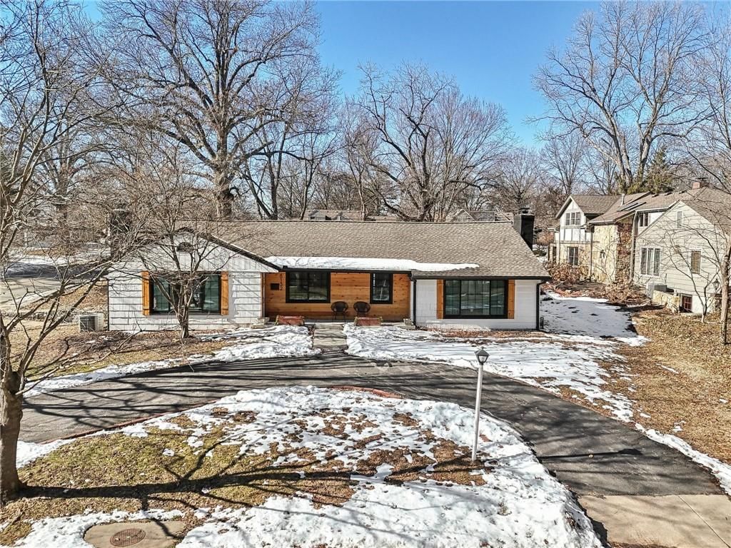 8132 High Drive — photo 42