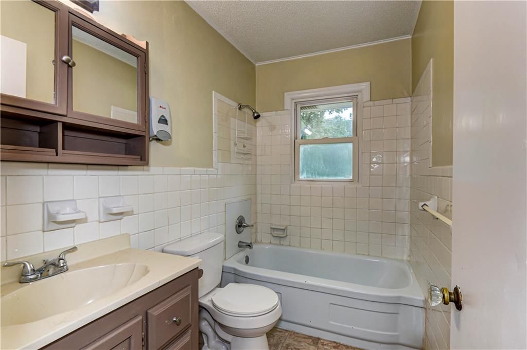 5341 Sloan Avenue — photo 11