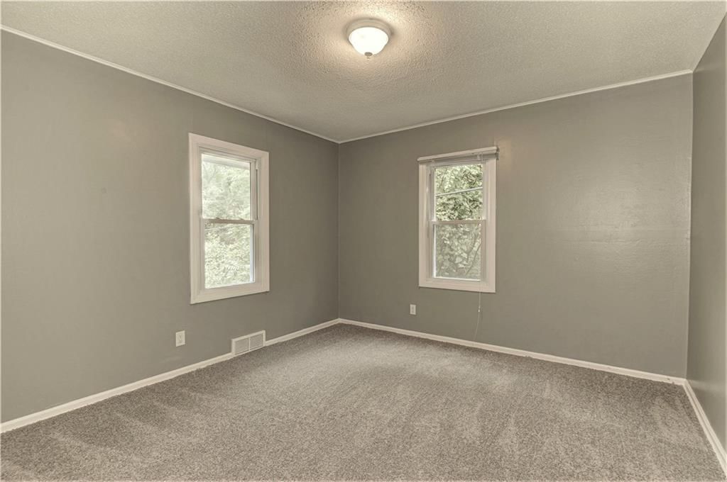 5341 Sloan Avenue — photo 12